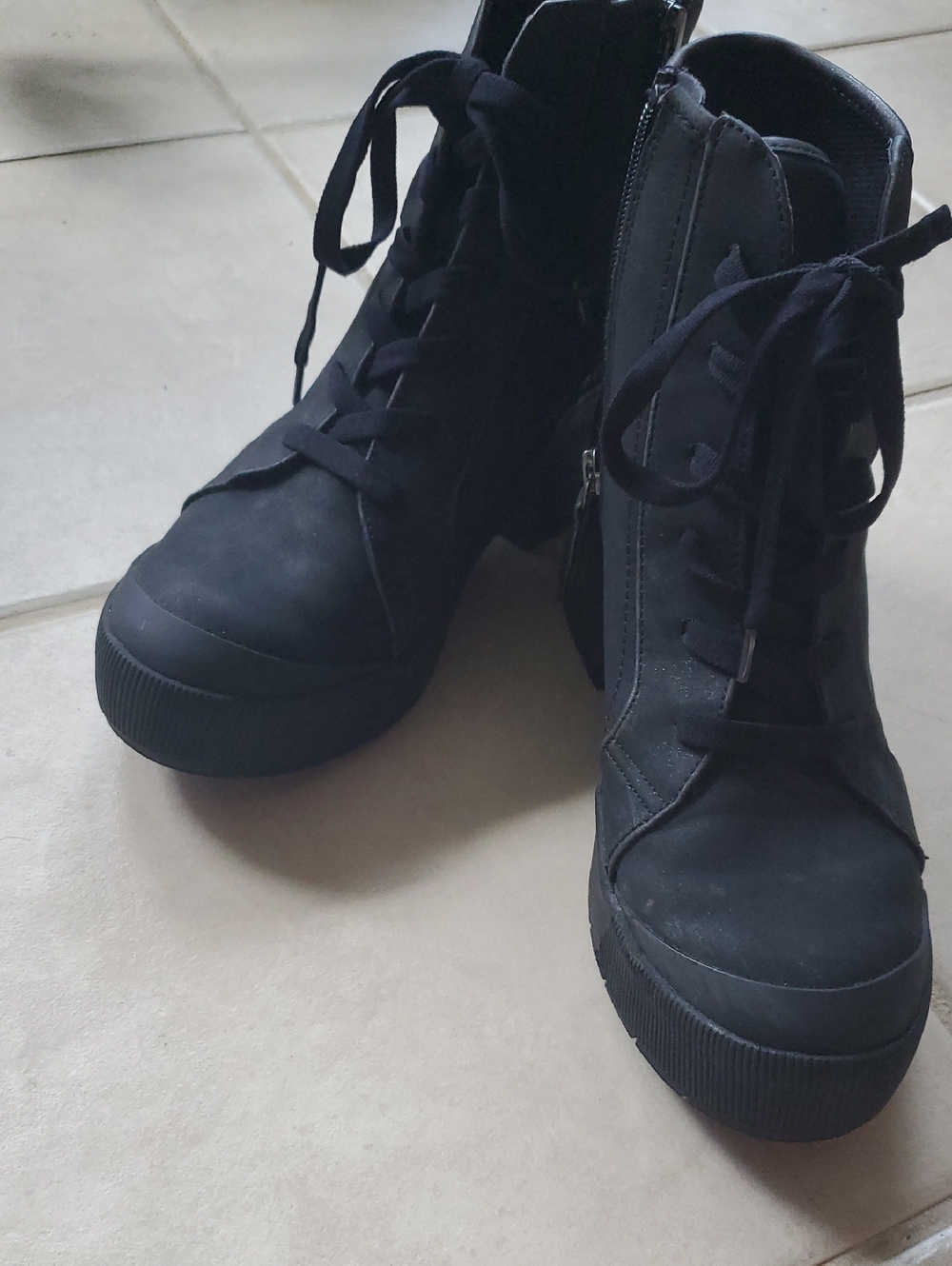 Women’s Black Lace-Up High-Top Sneakers with Side Zip